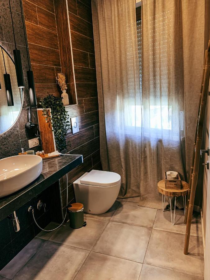 B&B Salus Civico 23 레조넬에밀리아 외부 사진