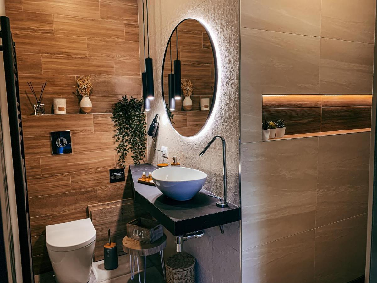B&B Salus Civico 23 레조넬에밀리아 외부 사진