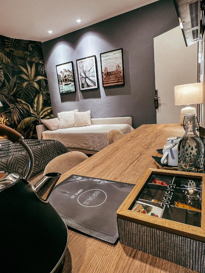 B&B Salus Civico 23 레조넬에밀리아 외부 사진
